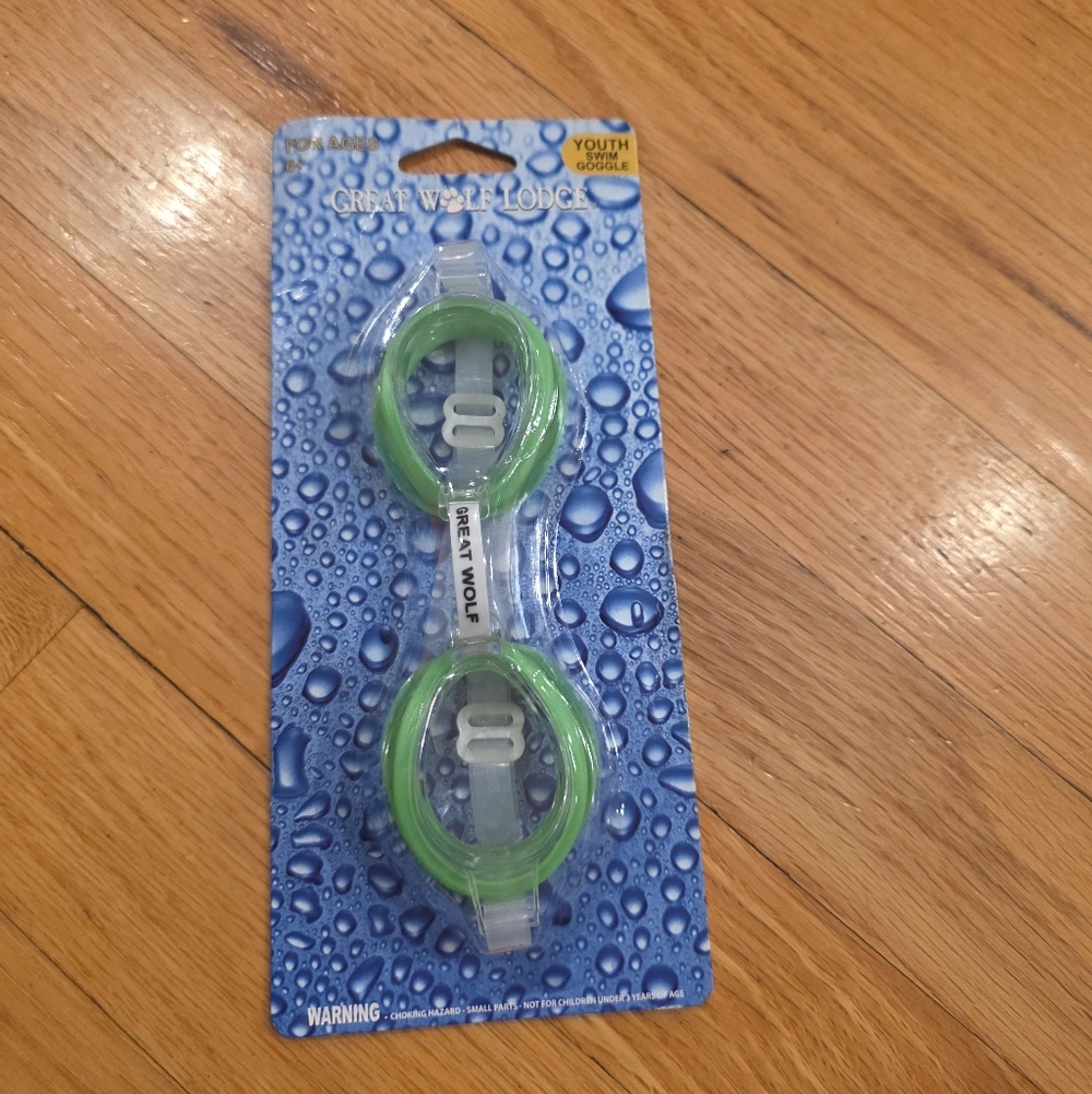 The Great Wolf Lodge Youth Goggles